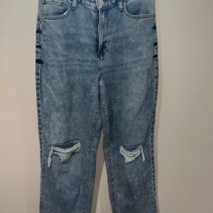 Women’s Baggy Dad Jeans. 15